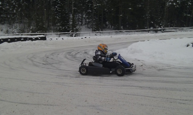 Max In Action genom hårnålen på Tyvängen